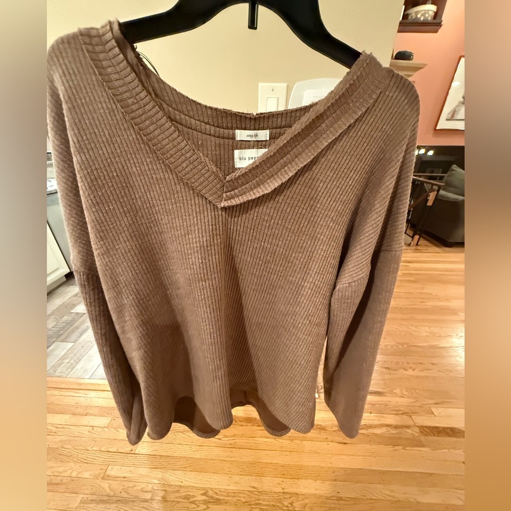 Blu Pepper Oversized Ribbed Sweater | Cozy V-Neck | Size L